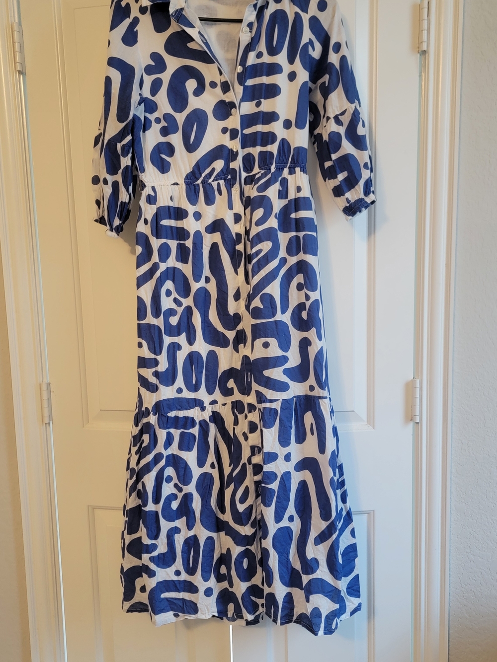Dress Nado Blue & White Abstract Button-Front Maxi Dress